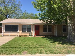 1313 W Kingsley Rd, Garland, TX 75041