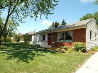 820 Williams Ave, South Milwaukee, WI 53172
