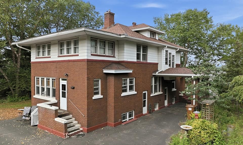 1st image of 215 W Prospect Street