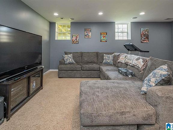 2nd image of 221 Camellia Dr