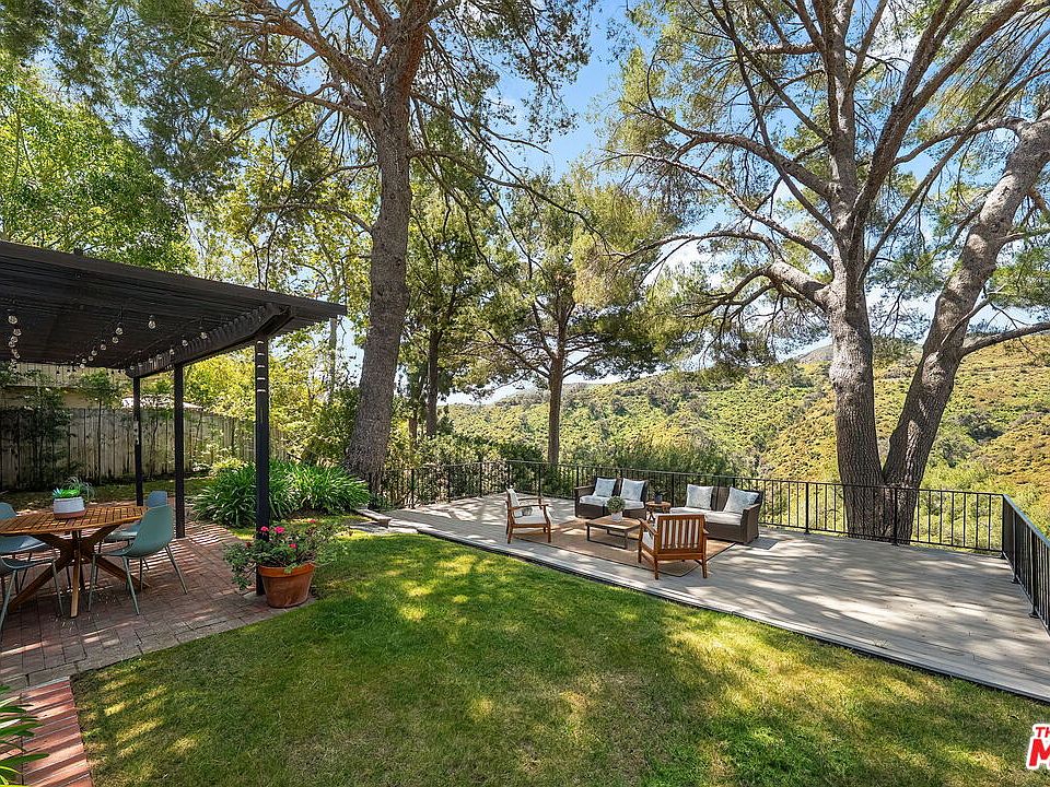 1st image of 2521 La Condesa Dr