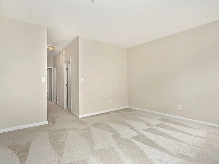 2664 Manhattan Pl #105 — Photo 29