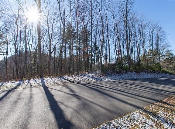 3rd image of 14 Villa Nova Dr