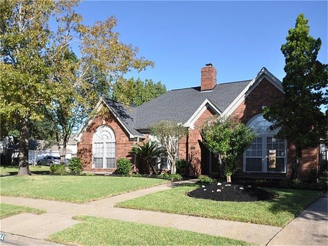 This home is located on a corner lot with easy access to Houston.