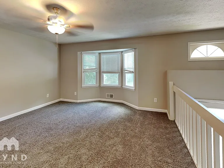 3798 Leach Rd — Photo 2