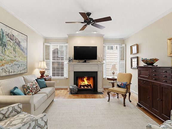 3rd image of 412 Marsh Landing Dr