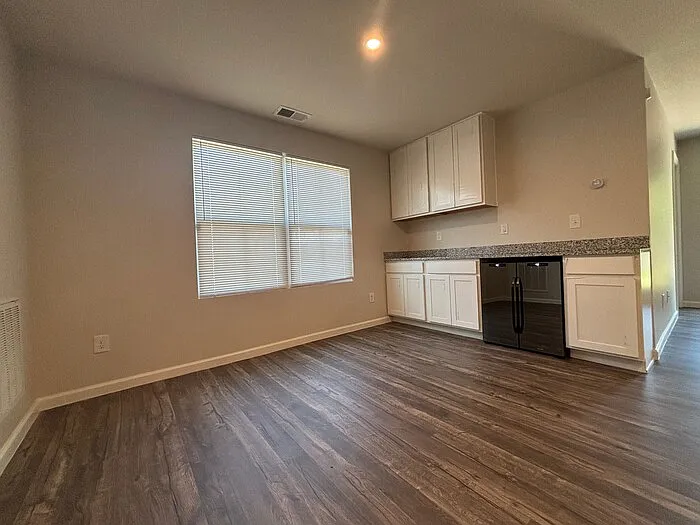 4320 Bowline Dr — Photo 10
