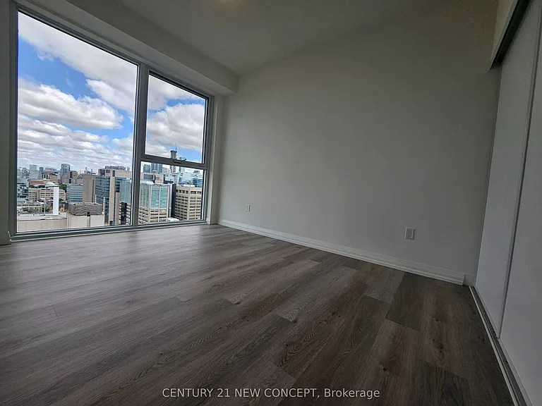 280 Dundas St E #2811 — Photo 11