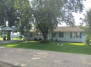 508 E 10th St, Delavan, IL 61734