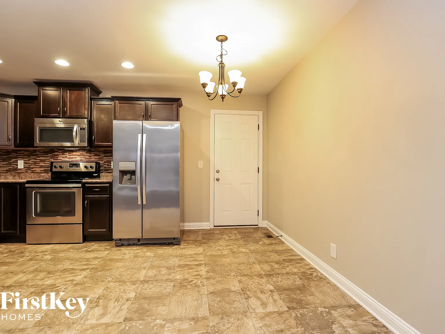 3 bed, 2.0 bath, 1268 sqft, $1,980 — Photo 4