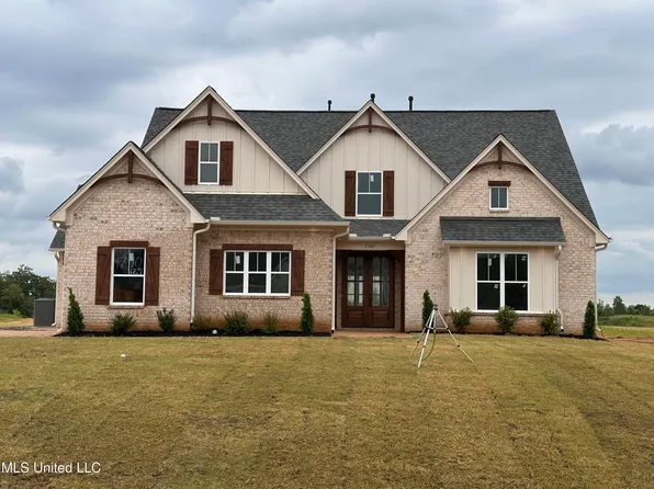 1740 Bakersfield Way, Nesbit, MS 38651