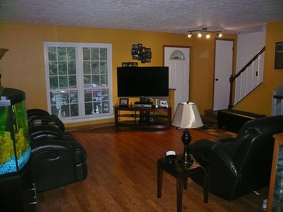 4th image of 3444 Old Crown Dr