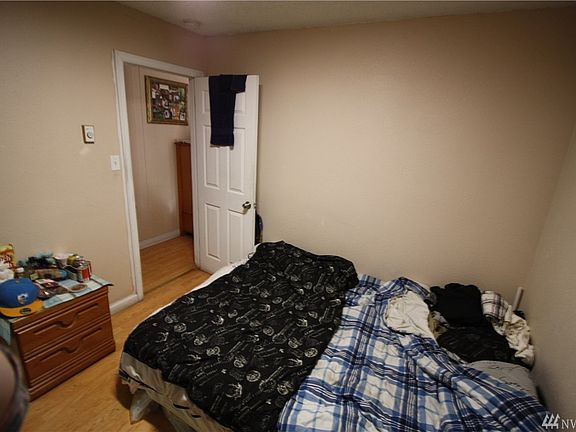 5th image of 14706 A B C Union Ave SW