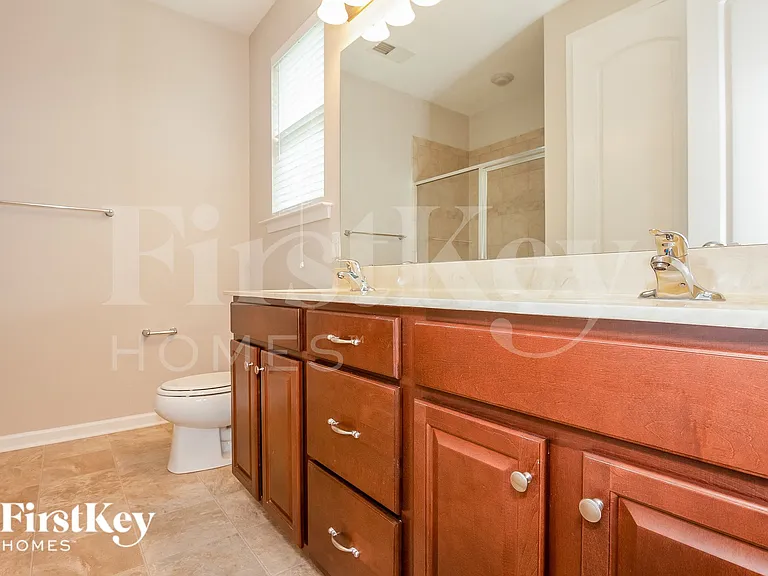 3174 Helmsley Ct — Photo 9
