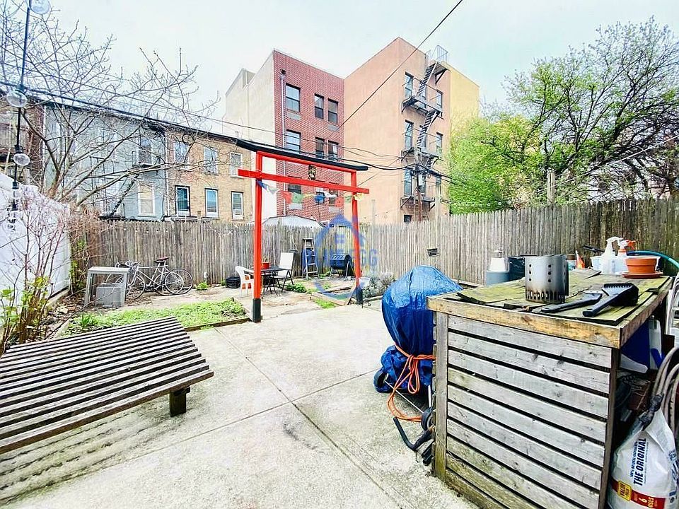 1st image of 119 Hart St APT 1B
