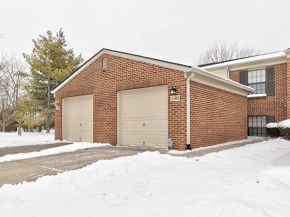 3rd image of 2502 Knightsbridge Ln