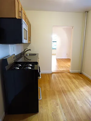 Rented by City & Suburban | media 21