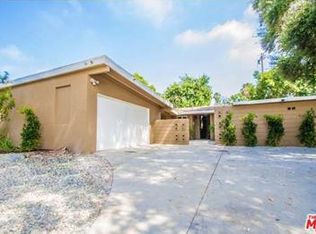 19345 Strathern St, Reseda, CA 91335