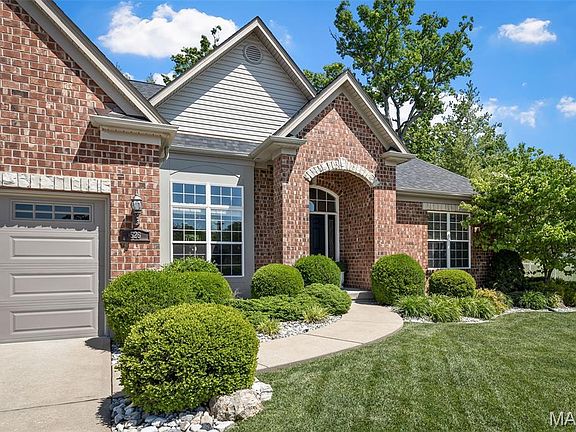 3rd image of 526 Elm Creek Dr