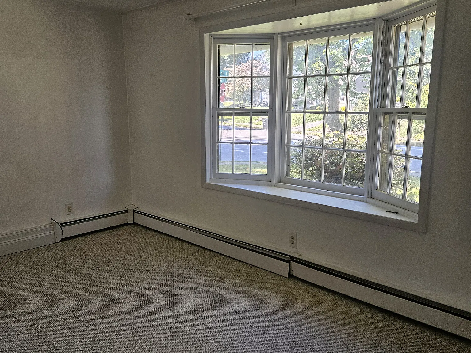 3 bed, 1120 sqft, $2,250 — Photo 3