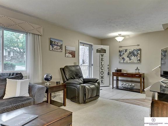 3rd image of 5132 Ash St
