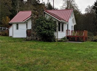 381 E Frostad Rd, Oak Harbor, WA 98277