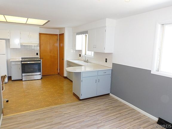 4th image of 239 Crandon Blvd