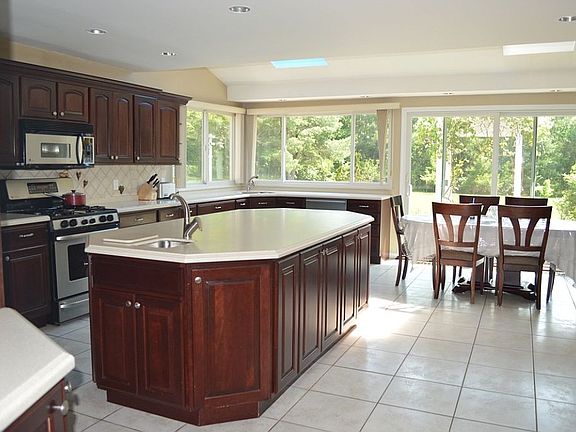 5th image of 4 Quintree Ln