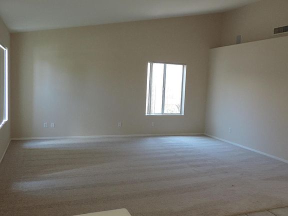 2nd image of 854 E Cindy St