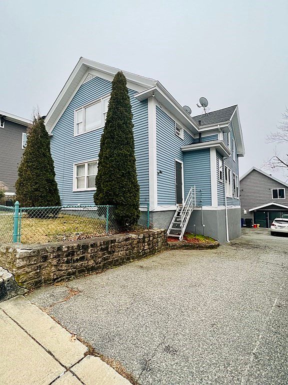 592 N Main St, Fall River, MA 02720 Zillow