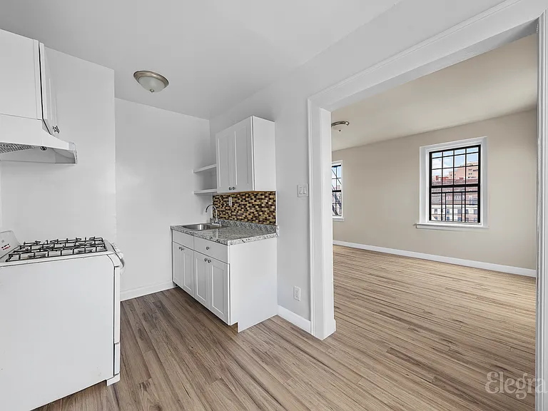 3752 80th St #4C — Photo 4