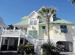 89 Harbor Dr, Saint Helena Island, SC 29920