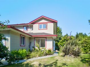 330 Lone Cone Rd #B, Tofino, BC V0R2Z0