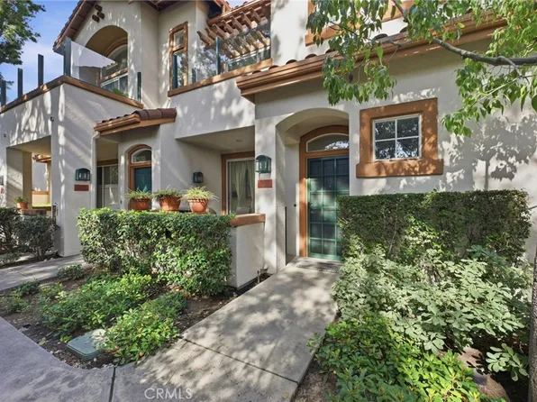 902 Solvay Aisle, Irvine, CA 92606