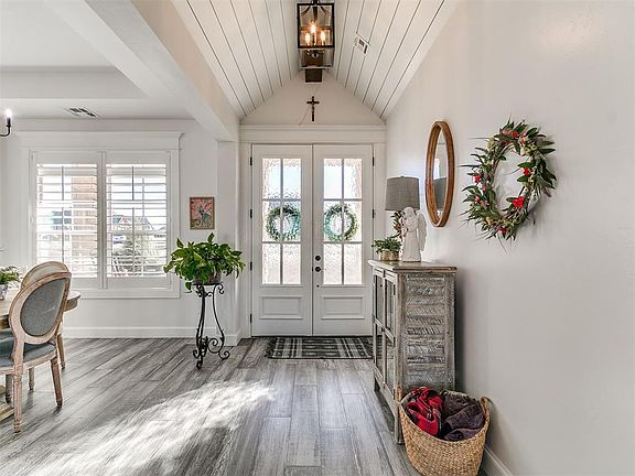 3rd image of 1235 Deer Ridge Run