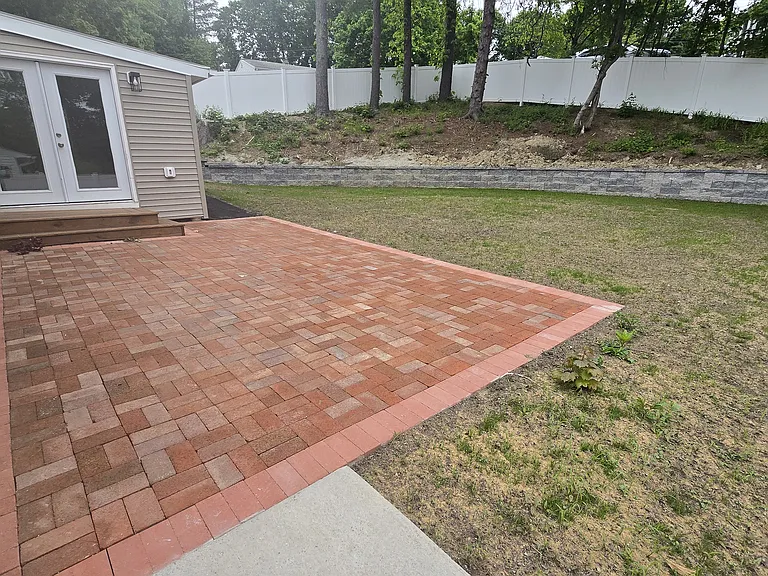 8 Sussex Ln — Photo 3