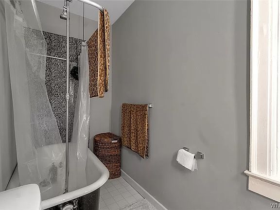 4th image of 175 Saint James Pl Unit 1