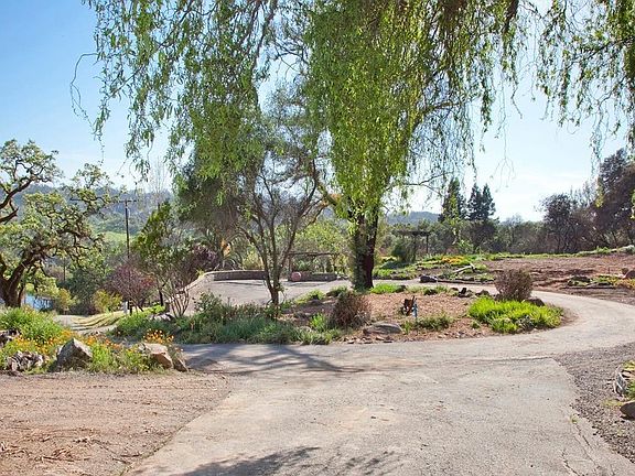 3rd image of 4500 - 4522 Wallace Road