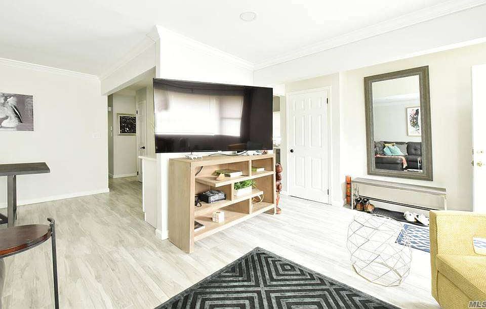 2426 Wynsum Ave, Merrick, NY 11566 Zillow