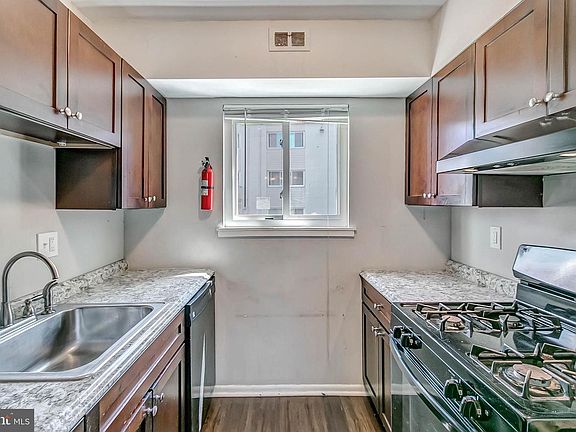4th image of 3127 University Blvd W #3127D-7