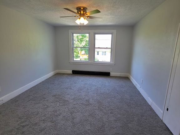 3rd image of 3625 E 153rd St Floor 3