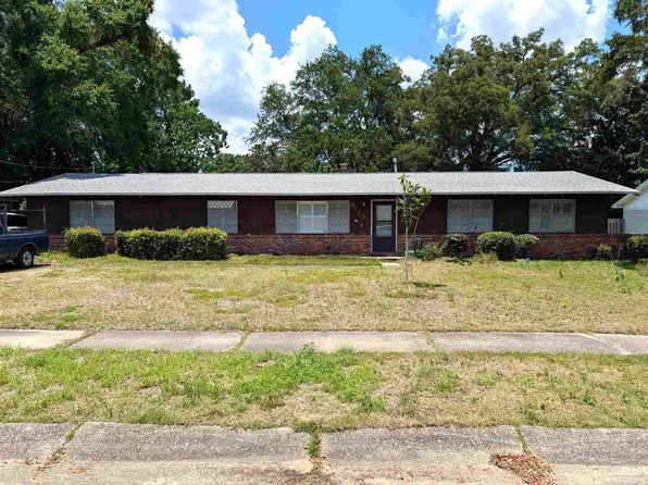 8113 Monticello Dr, Pensacola, FL 32514