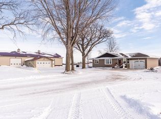 60298 197th Ln #LE, Mankato, MN 56001