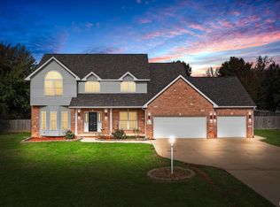 127 Barrington Ln, East Peoria, IL 61611