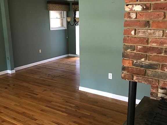 5th image of 1005 Hammond Dr