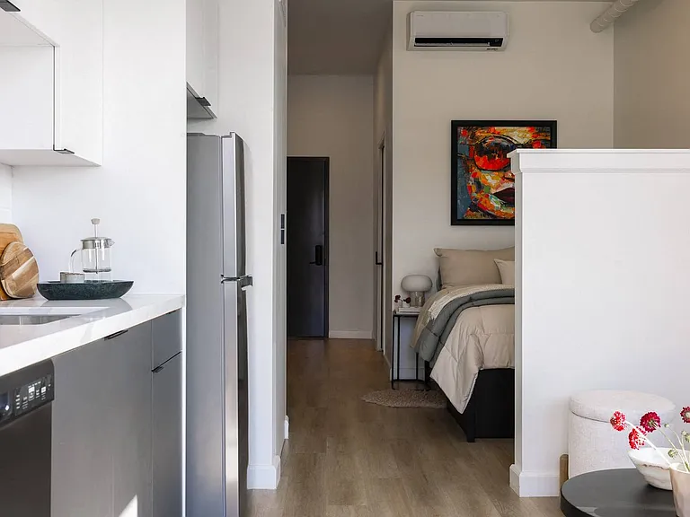 "Jr One bedroom with maximum comfort, includes 75 sq ft (on average) private balcony