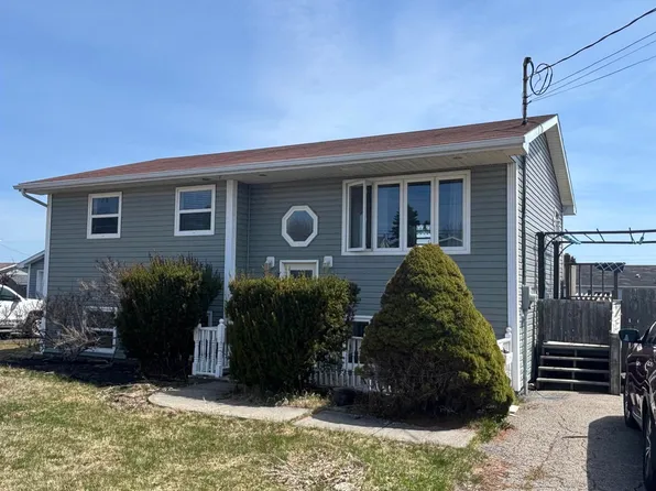 246 Curran St, Cape Breton, NS B1H 3A1