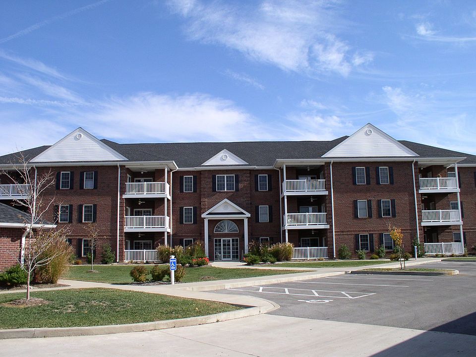 Upscale condo - terrific price!