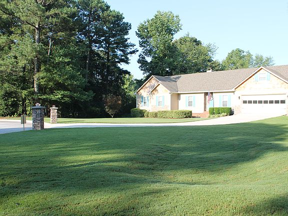 3rd image of 2289 Radbury Ln
