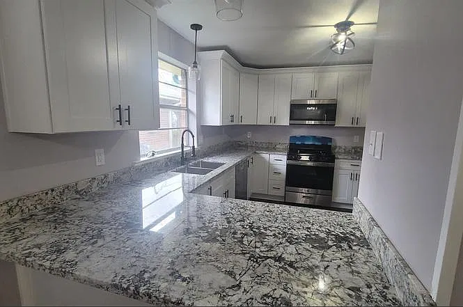 3 bed, 2053 sqft, $2,000 — Photo 4